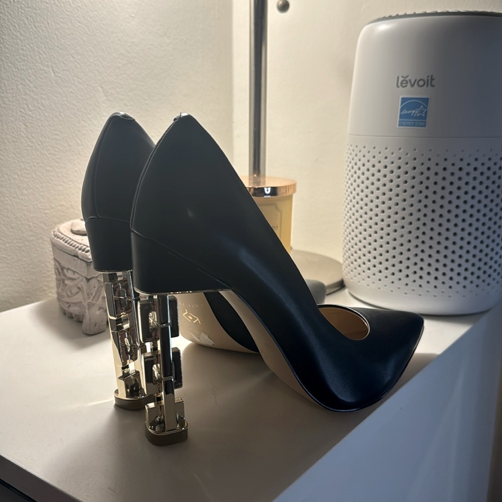 Katy Perry heels leather